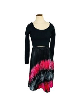 Black Satin Pleated Skirt Sz S/M Pink Asymmetrical Pattern Pull on Elastic Waist